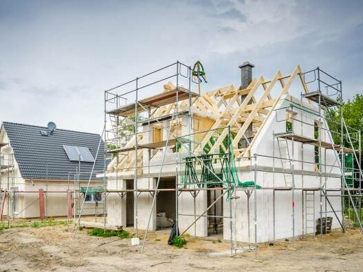 massiv-bauen-baustelle-haus-rohbau-01